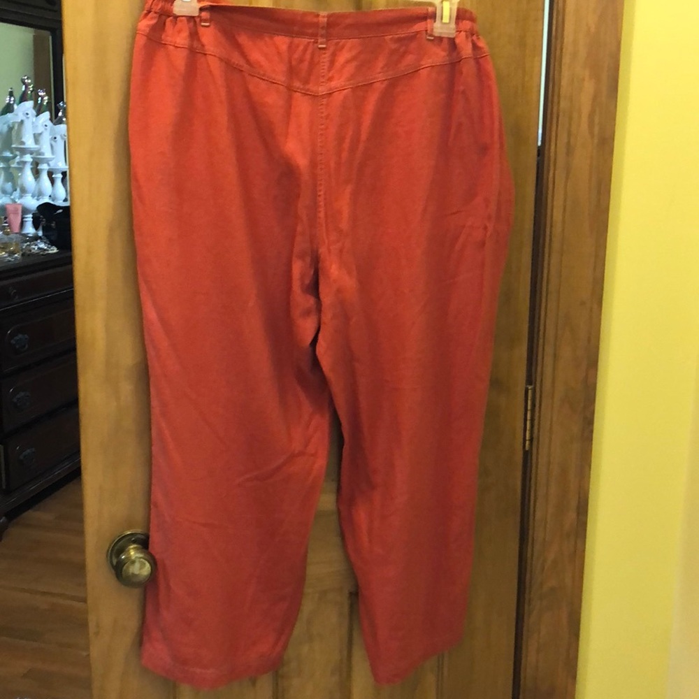 Capris - Picture 2 of 4